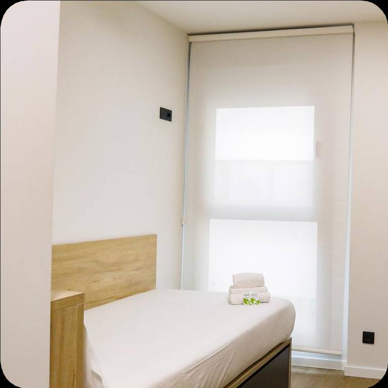 Individual room at the TFL residence in Madrid
